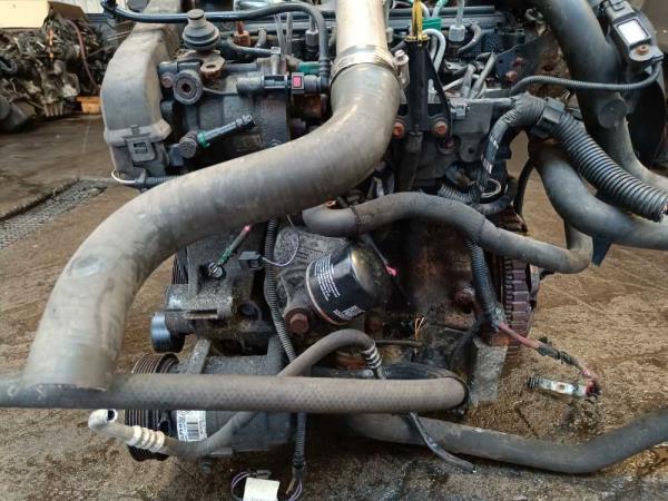 MOTEUR RENAULT 1.5DCI INJECTION DELPHI CODE K9KG724 - Vue 3